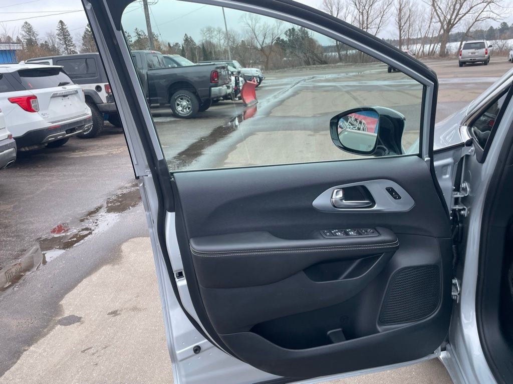 2026 Chrysler Pacifica PACIFICA LIMITED AWD