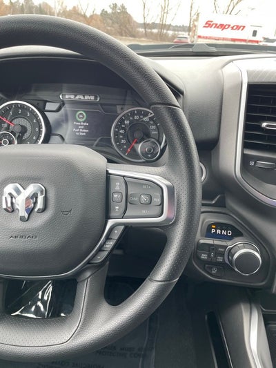 2026 RAM Ram 1500 RAM 1500 EXPRESS CREW CAB 4X4 5'7' BOX