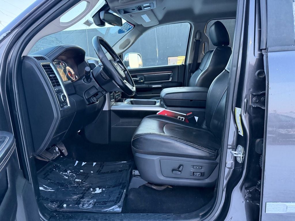 2018 RAM 2500 Laramie Crew Cab 4x4 6'4' Box