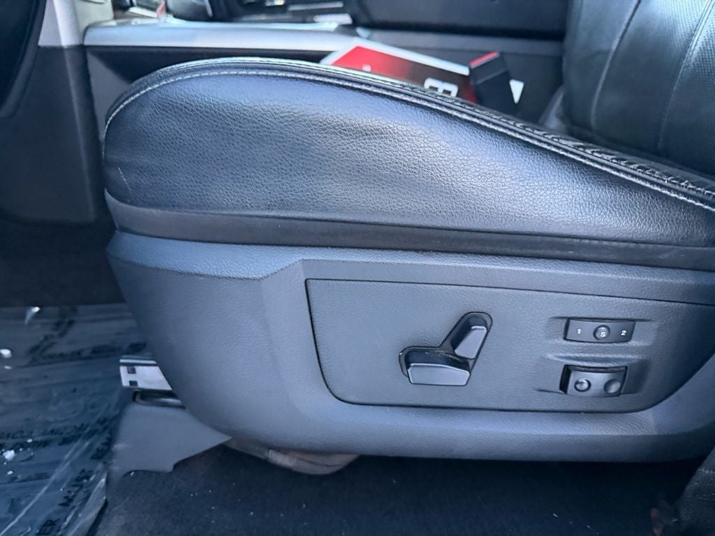 2018 RAM 2500 Laramie Crew Cab 4x4 6'4' Box