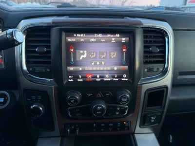 2018 RAM 2500 Laramie Crew Cab 4x4 6'4' Box