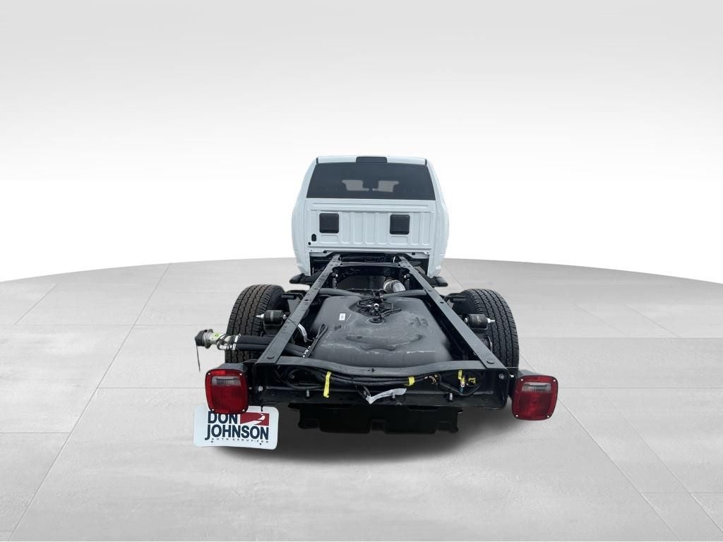 2026 RAM Ram 3500 Chassis Cab RAM 3500 TRADESMAN CREW CAB CHASSIS 4X4 60' CA