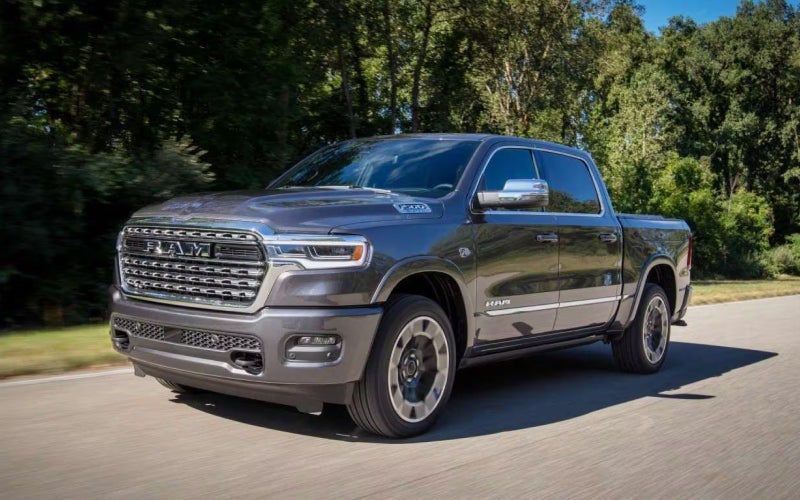 2027ram1500-exterior-01