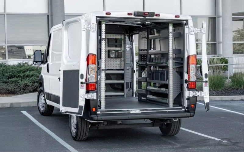 2027rampromaster-exterior-03